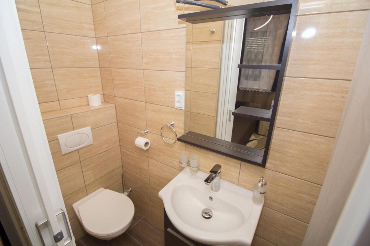 M7 Galéria Panzió Couette-café