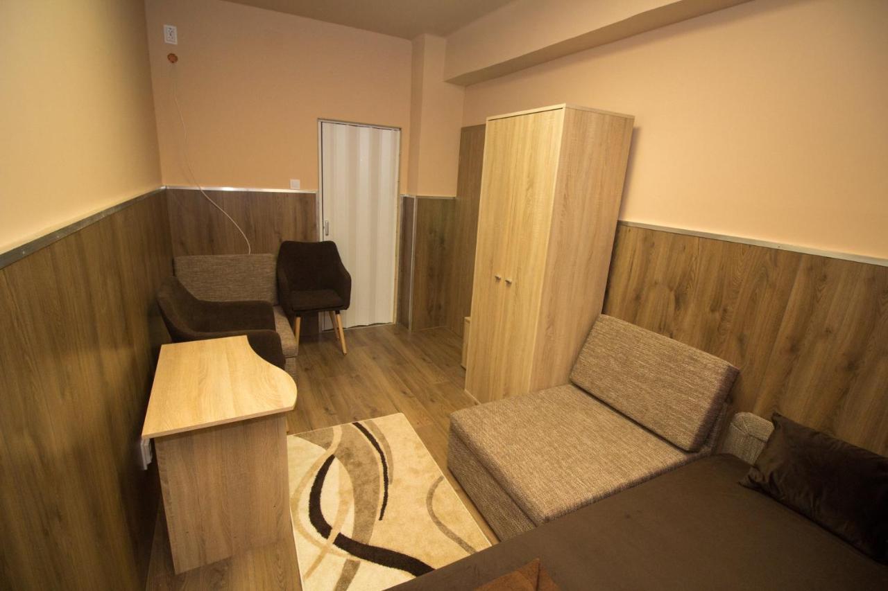 Bed & Breakfast M7 Galéria Panzió Letenye