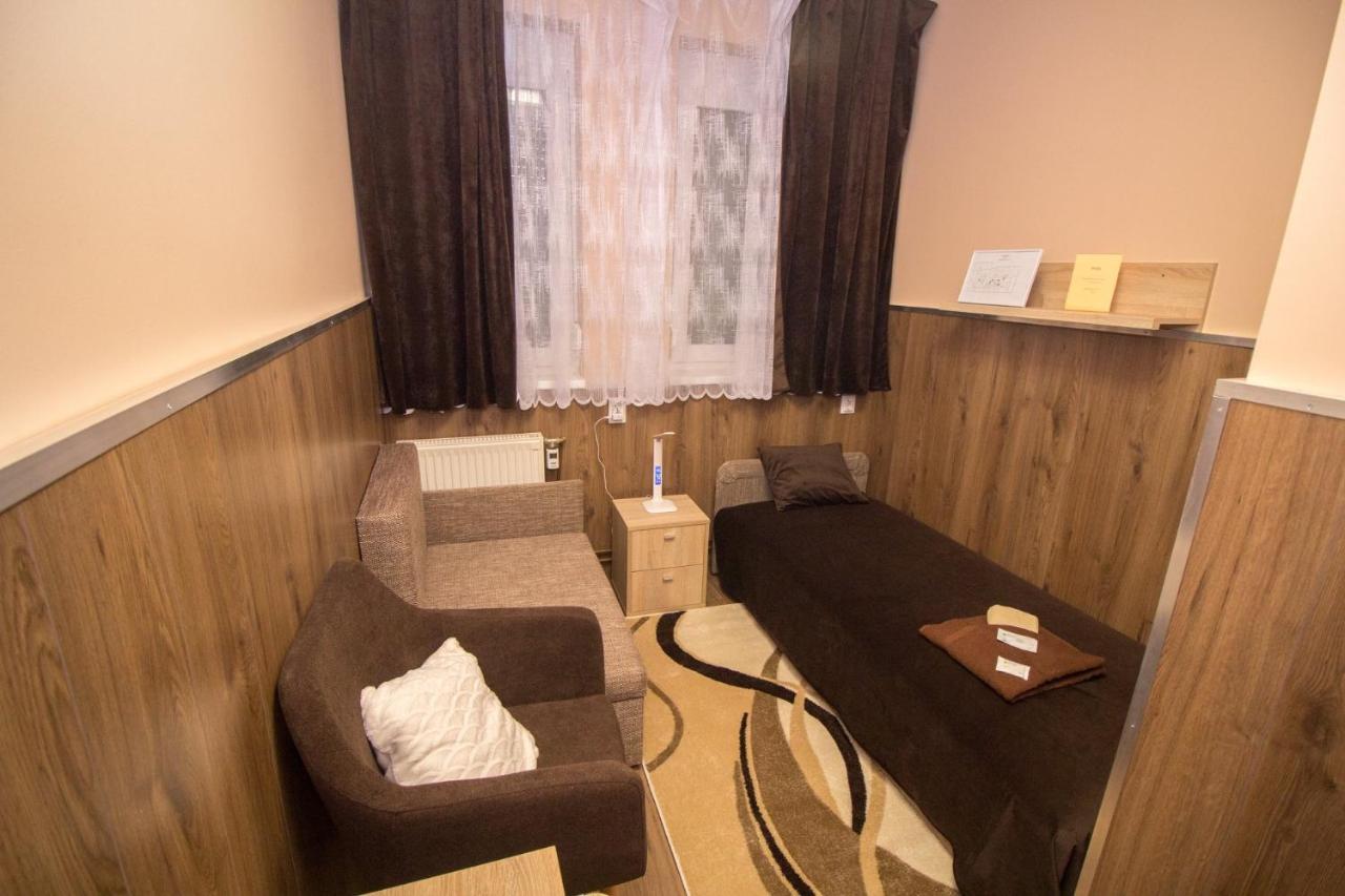 M7 Galéria Panzió Bed & Breakfast
