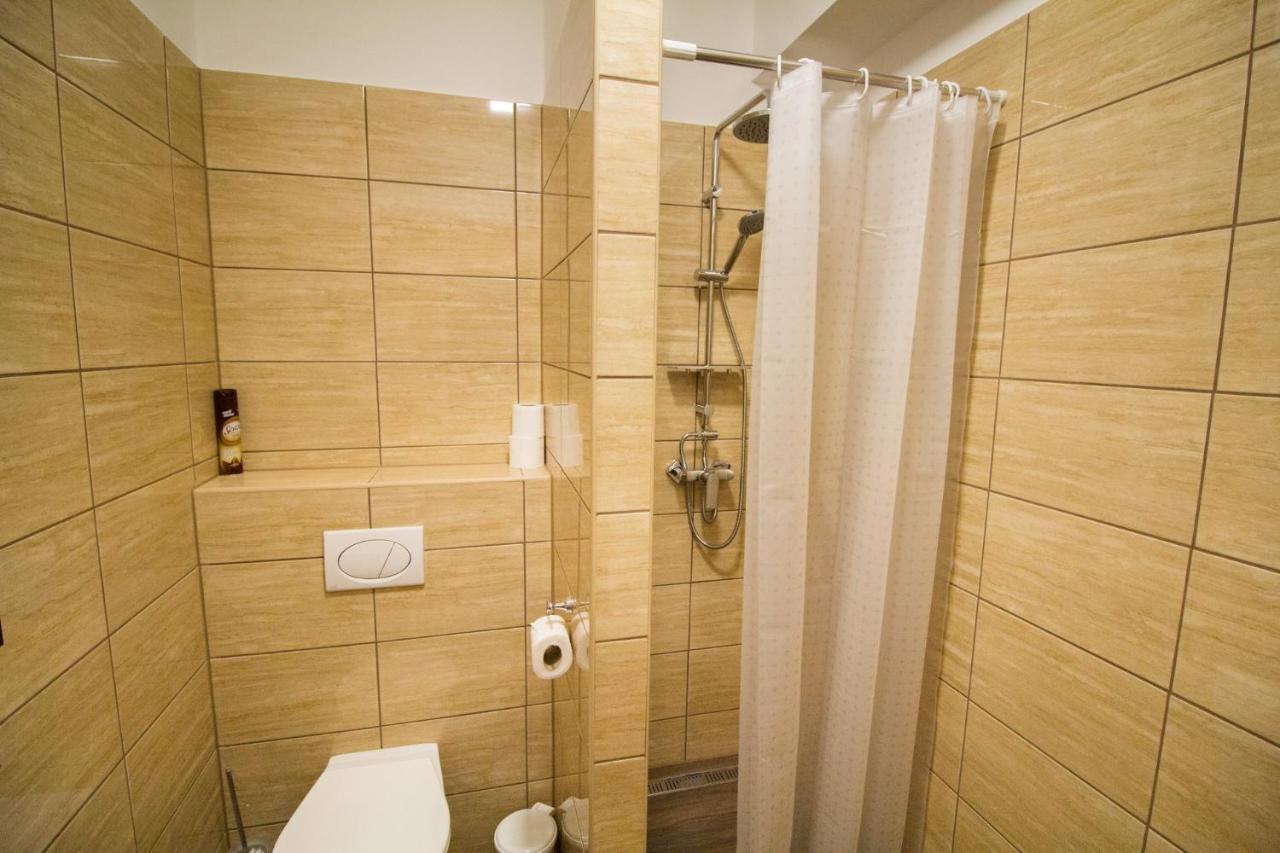 M7 Galéria Panzió Bed & Breakfast Letenye